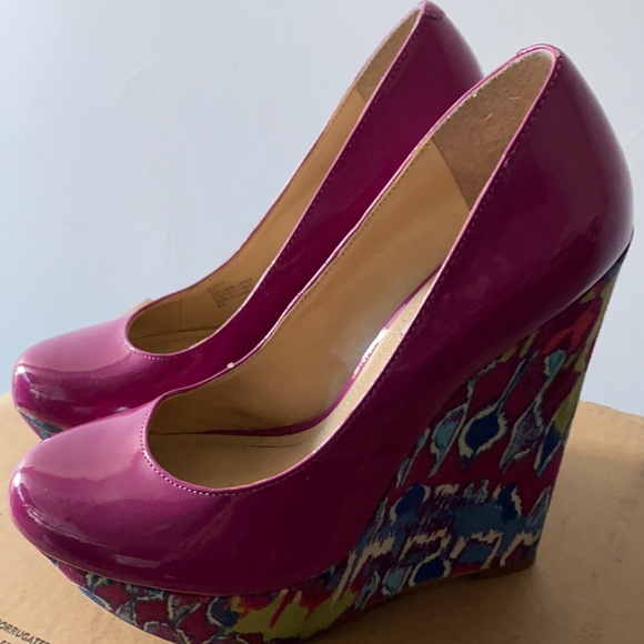 Platforms - Picture 1 of 3